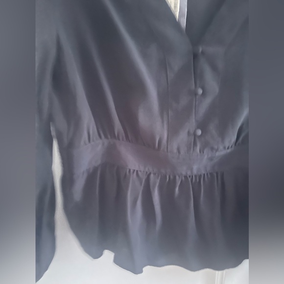 Madewell silk v neck peplum top size small - Picture 4 of 11